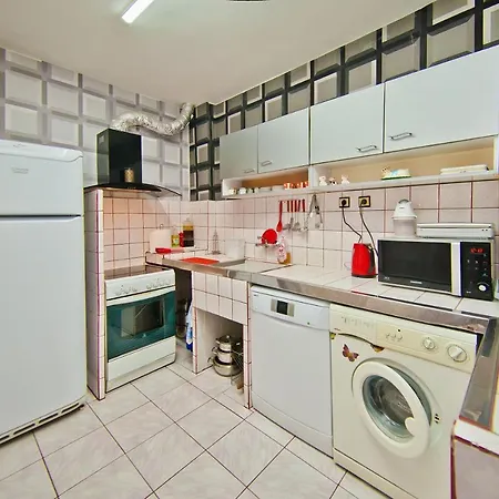 Perla 2-bdrm In The Heart Of The * Warna